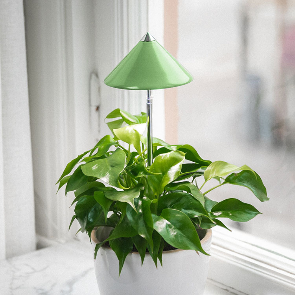 Plant lamp on spike 7W in the group House & Home / Garden at SmartaSaker.se (14100)