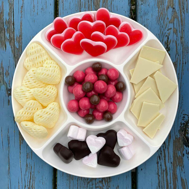 Snack plate SNIKSNACK in the group House & Home / Kitchen at SmartaSaker.se (14130)