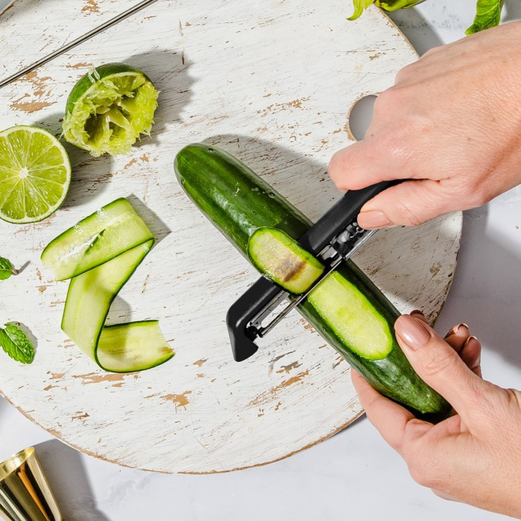 Self-Sharpening Vegetable Peeler