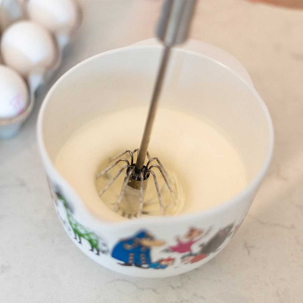 Semi-automatic hand whisk in the group House & Home / Kitchen / Kitchen utensils at SmartaSaker.se (14278)