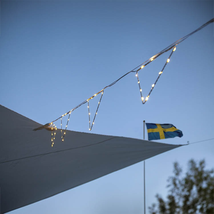 String light with pennants in the group Lighting / Outdoor lighting / Outdoor string lights at SmartaSaker.se (14349)