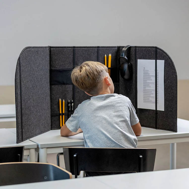 Sound-absorbing table screen in the group House & Home / Home Office at SmartaSaker.se (14393)