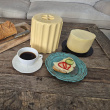 Cheese cover for round cheeses