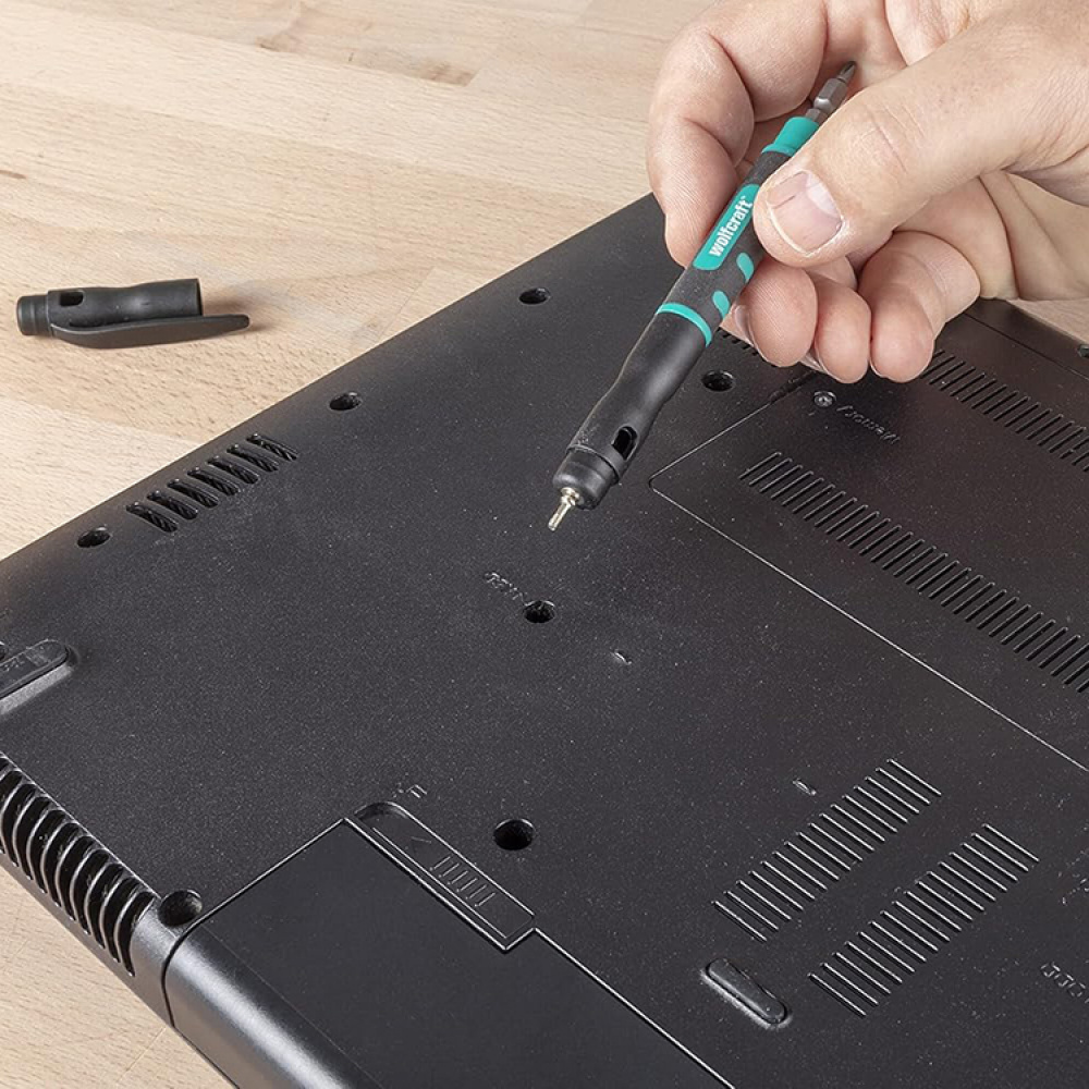 Precision screwdriver with 4 bits in the group Leisure / Mend, Fix & Repair / Tools at SmartaSaker.se (14557)
