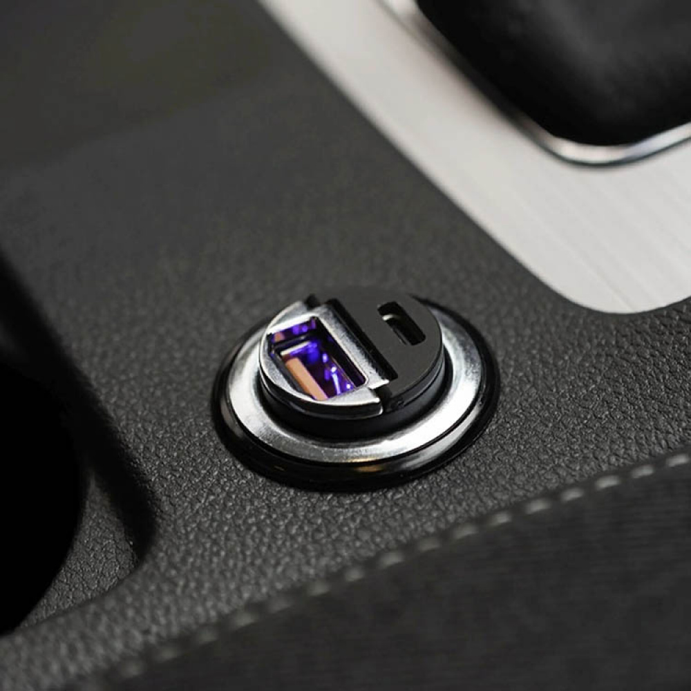 Recessed car charger in the group Vehicles / Car Accessories at SmartaSaker.se (14596)