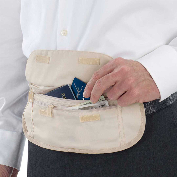 Thin waist bag for travelling in the group Safety / Security / RFID protection at SmartaSaker.se (14631)
