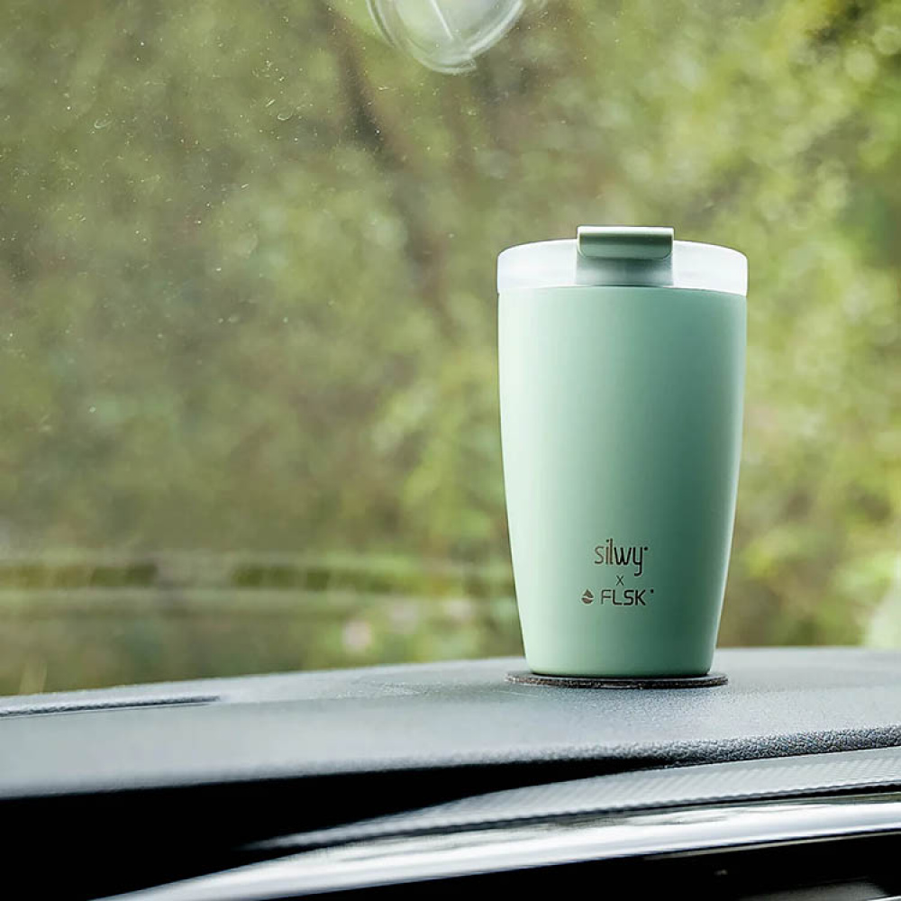 Magnetic thermal mug Silwy in the group Leisure / Outdoor life / Thermoses at SmartaSaker.se (14634)