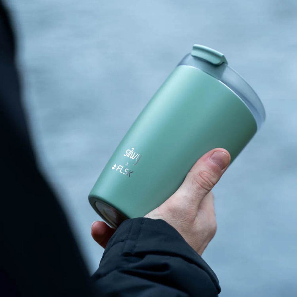 Magnetic thermal mug Silwy in the group Leisure / Outdoor life / Thermoses at SmartaSaker.se (14634)