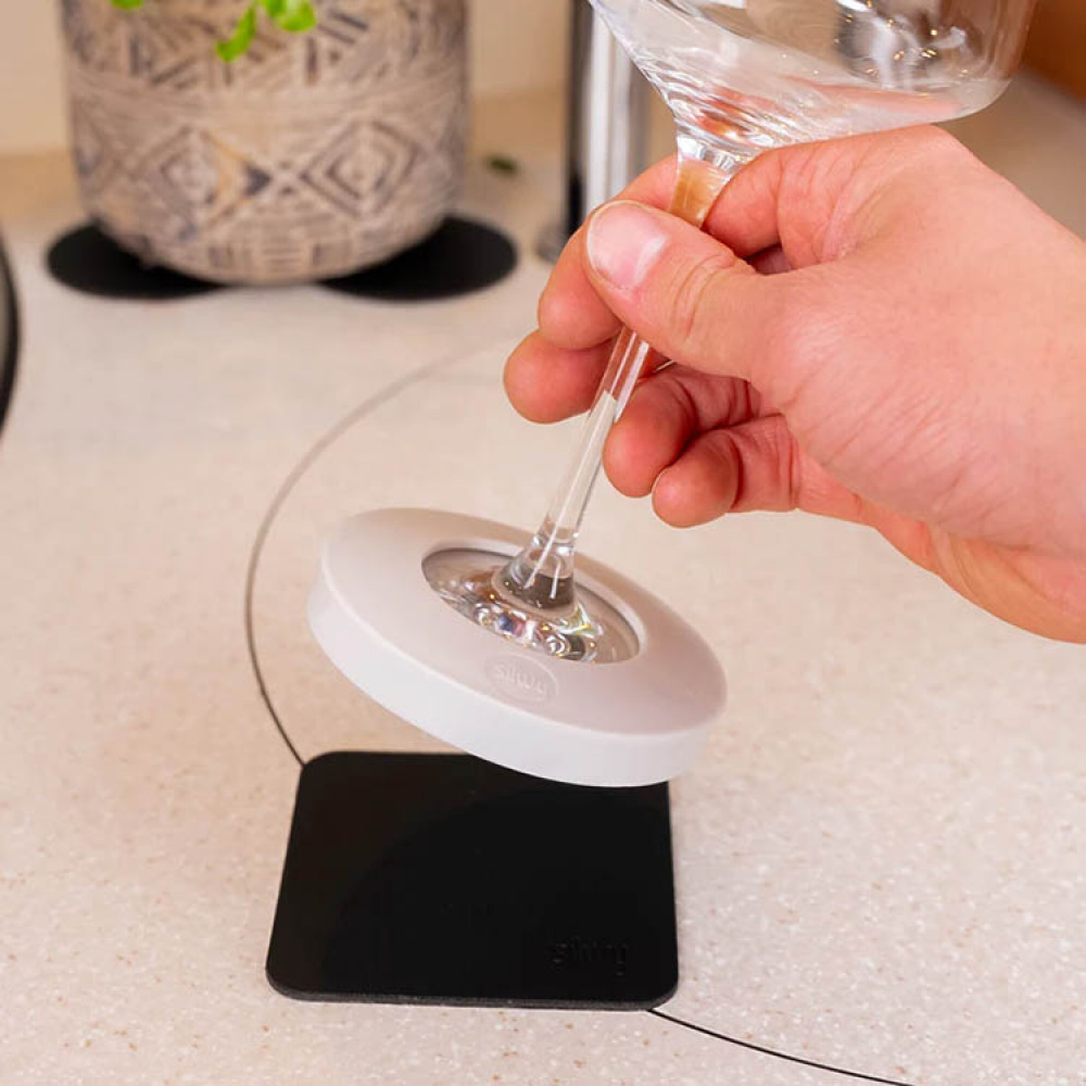 Magnetic silicone base for Silwy glasses in the group Vehicles / Caravan & camper van at SmartaSaker.se (14635)