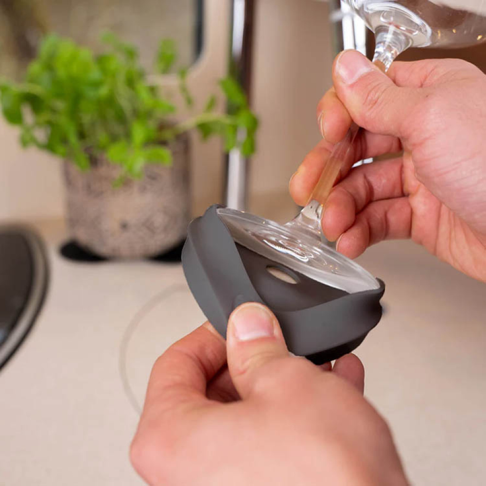 Magnetic silicone base for Silwy glasses in the group Vehicles / Caravan & camper van at SmartaSaker.se (14635)