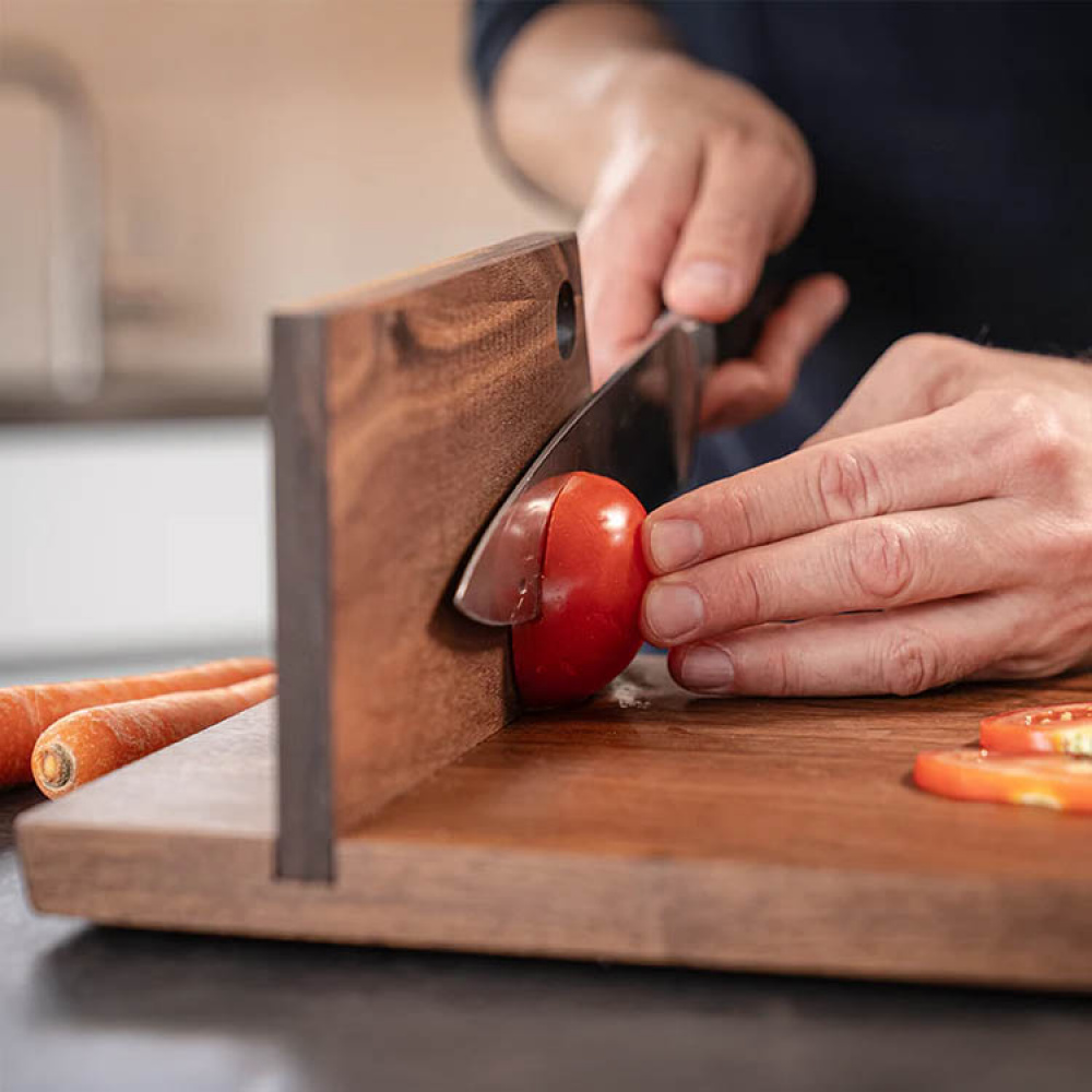 Cutting board with support, Mühlenbrett in the group House & Home / Kitchen / Kitchen utensils at SmartaSaker.se (14637)