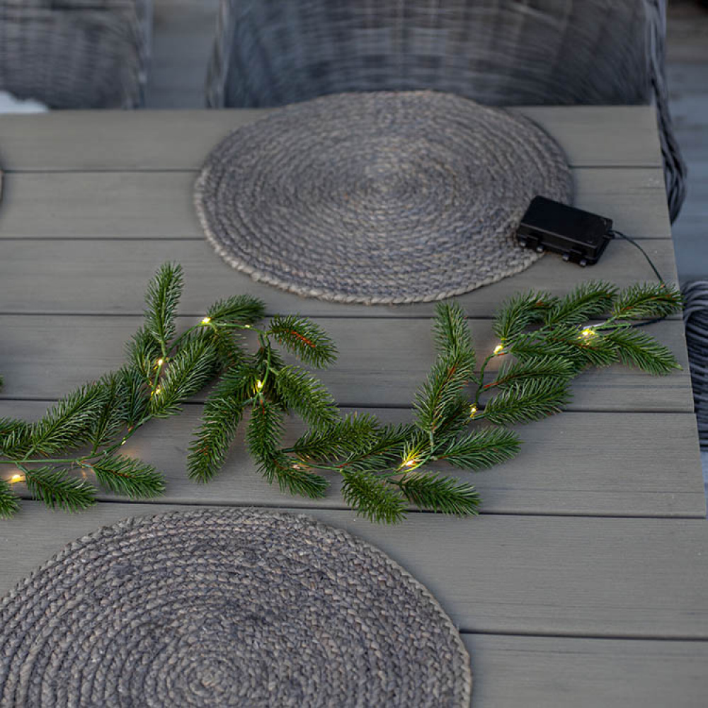 Battery-powered pine LED garland in the group Holidays / Advent & Christmas / Christmas lighting at SmartaSaker.se (14660)