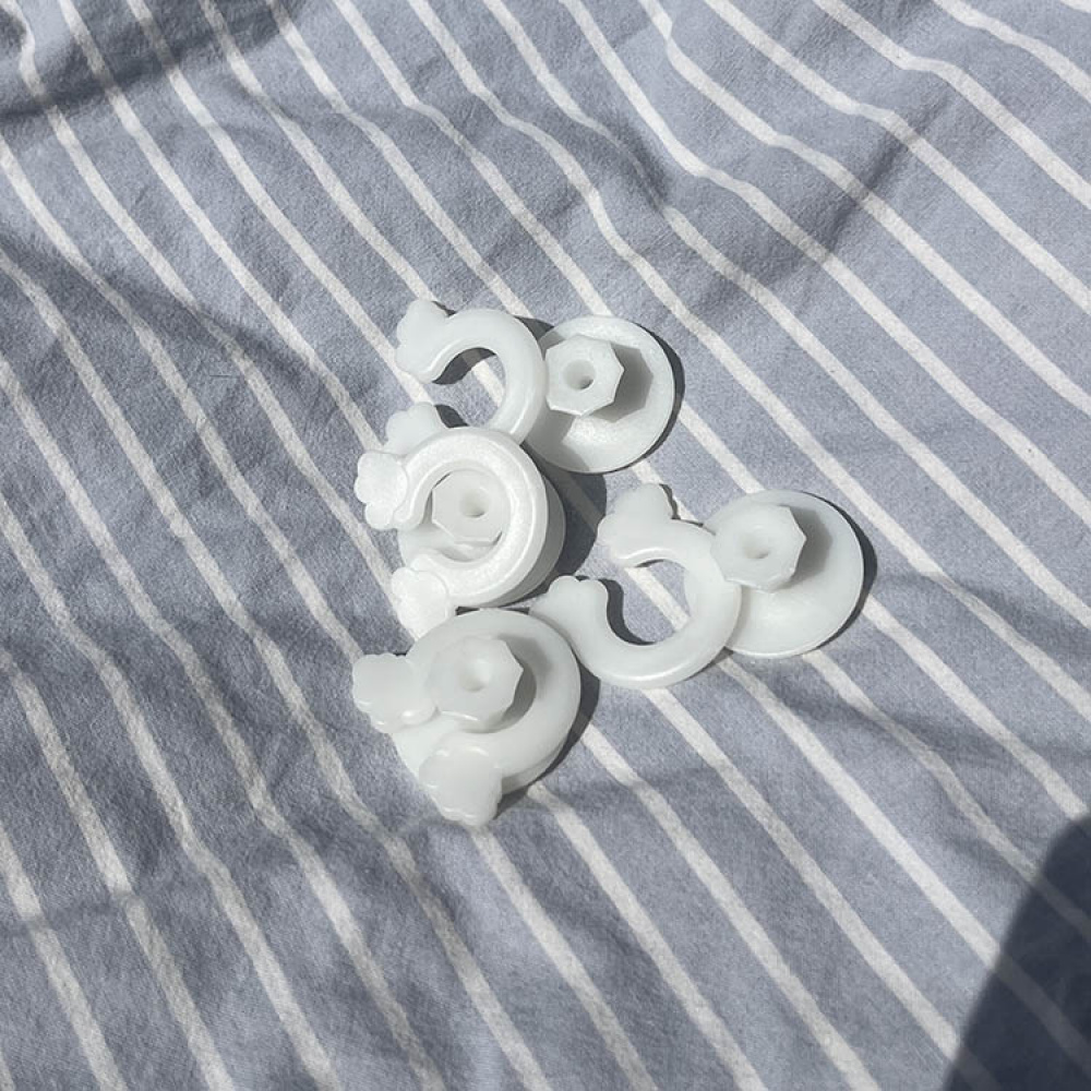 Duvet cover clips 4-pack, CoverClips in the group House & Home at SmartaSaker.se (14668)