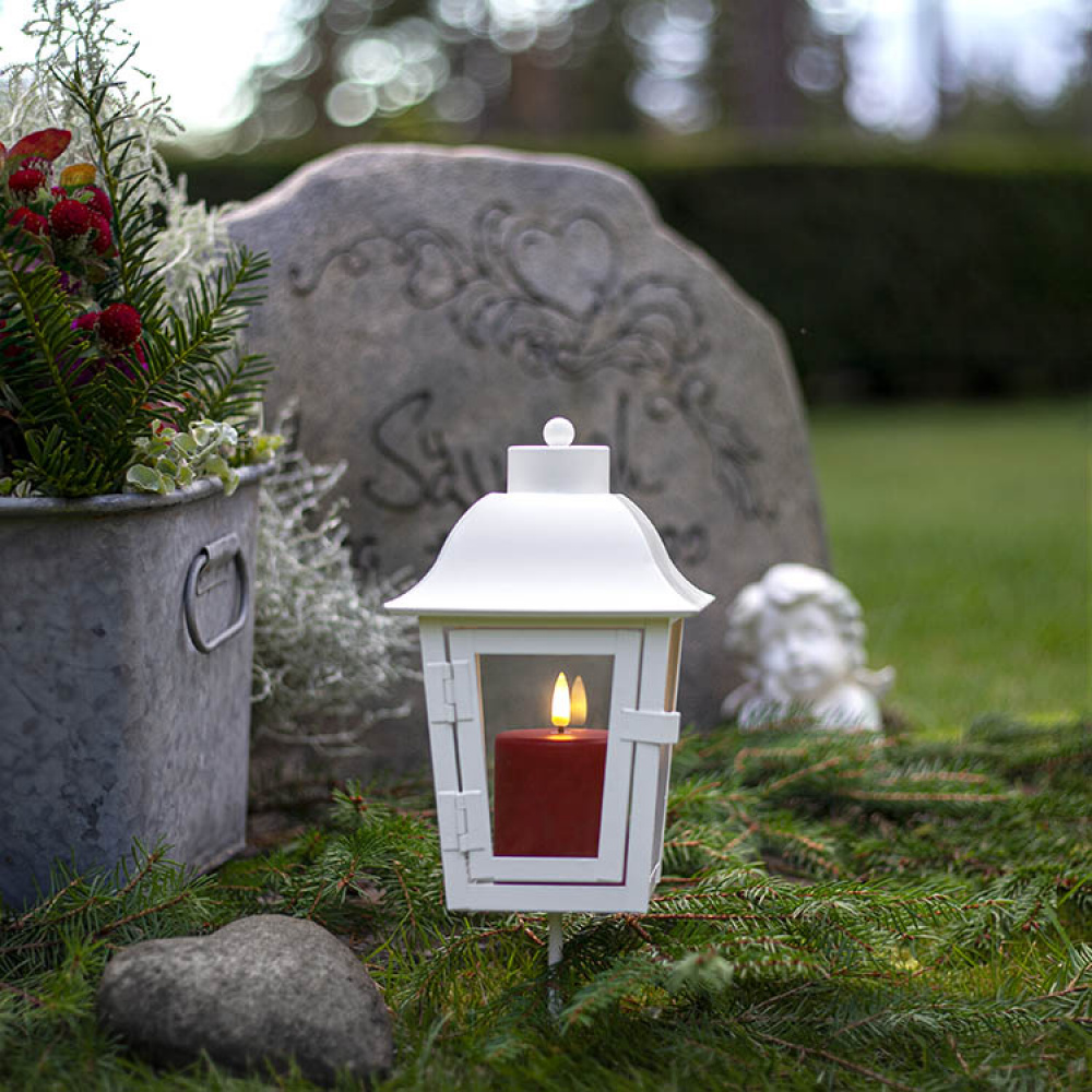 Small block light with twilight sensor, Red in the group Lighting / Outdoor lighting / Pillar candles and lanterns at SmartaSaker.se (14687)
