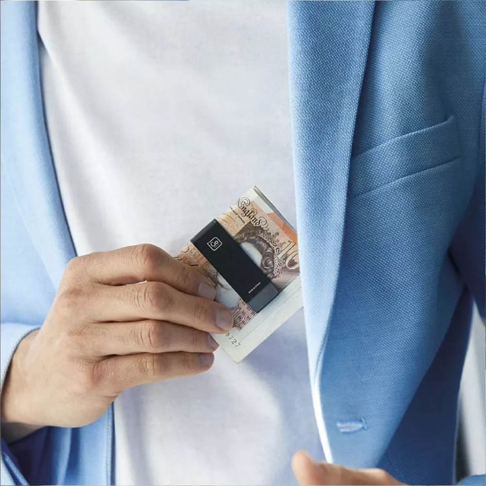 Card holder with belt clip in the group Leisure / Travelling at SmartaSaker.se (14724)