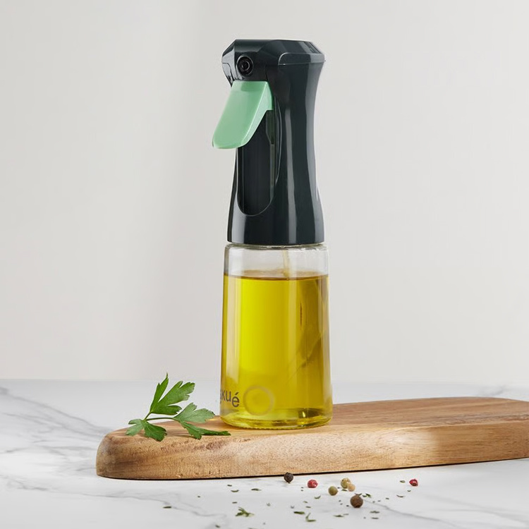 Oil Spray Bottle, Lékué in the group House & Home / Kitchen at SmartaSaker.se (14730)