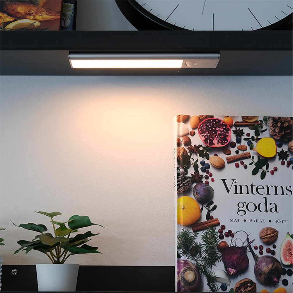LED lamp with motion sensor in the group Lighting / Indoor lighting at SmartaSaker.se (14784)