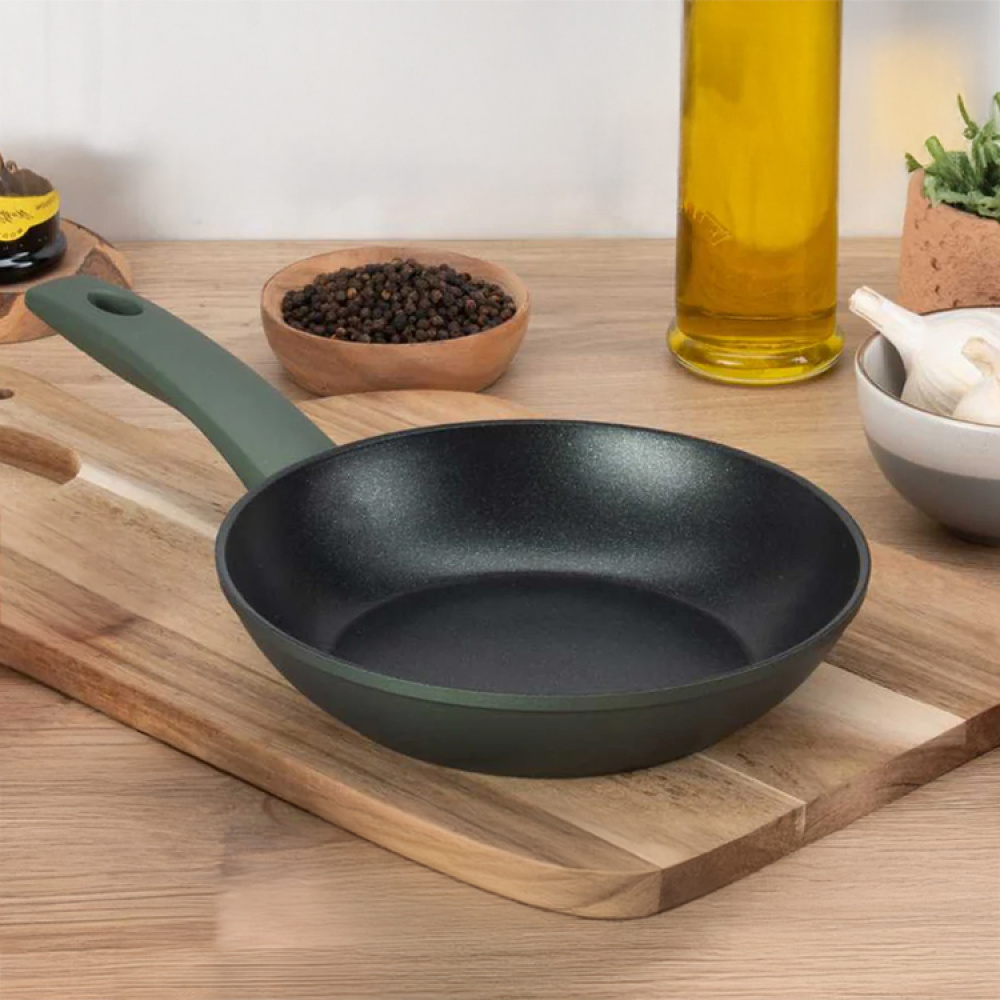 Earth Friendly Frying Pan in the group House & Home / Kitchen at SmartaSaker.se (14810)