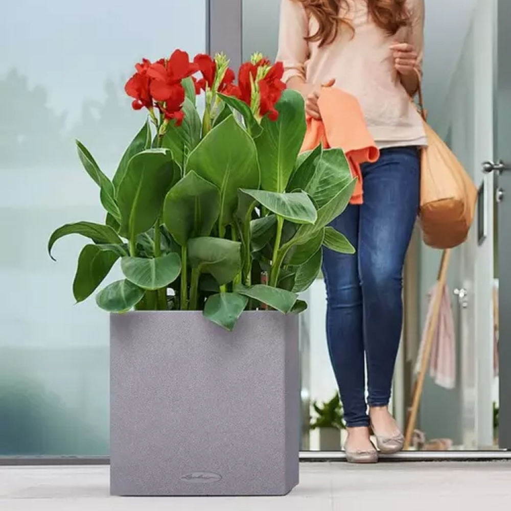 Self-watering pot in the group Garden / Irrigation at SmartaSaker.se (14875)