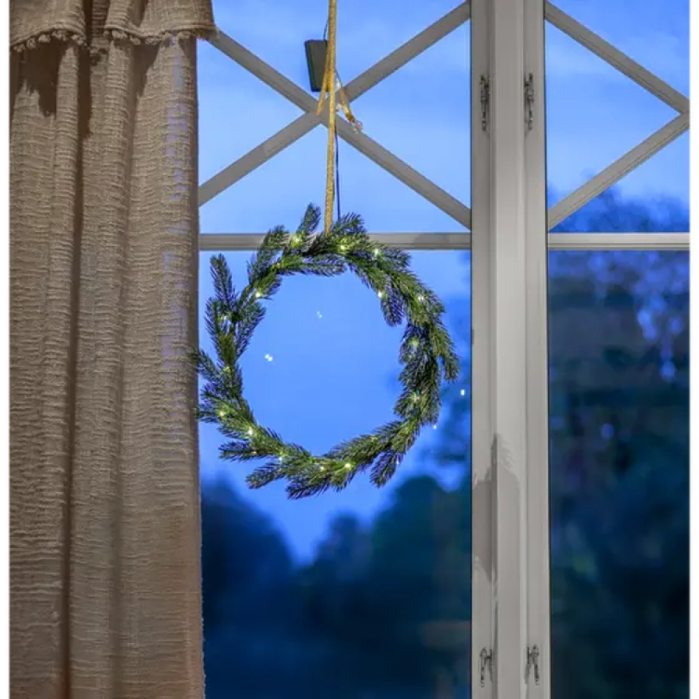 Fir wreath with lights in the group Lighting / Indoor lighting at SmartaSaker.se (14883)