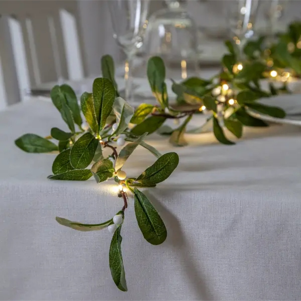 Battery-operated mistletoe string lights in the group Lighting / Indoor lighting at SmartaSaker.se (14885)