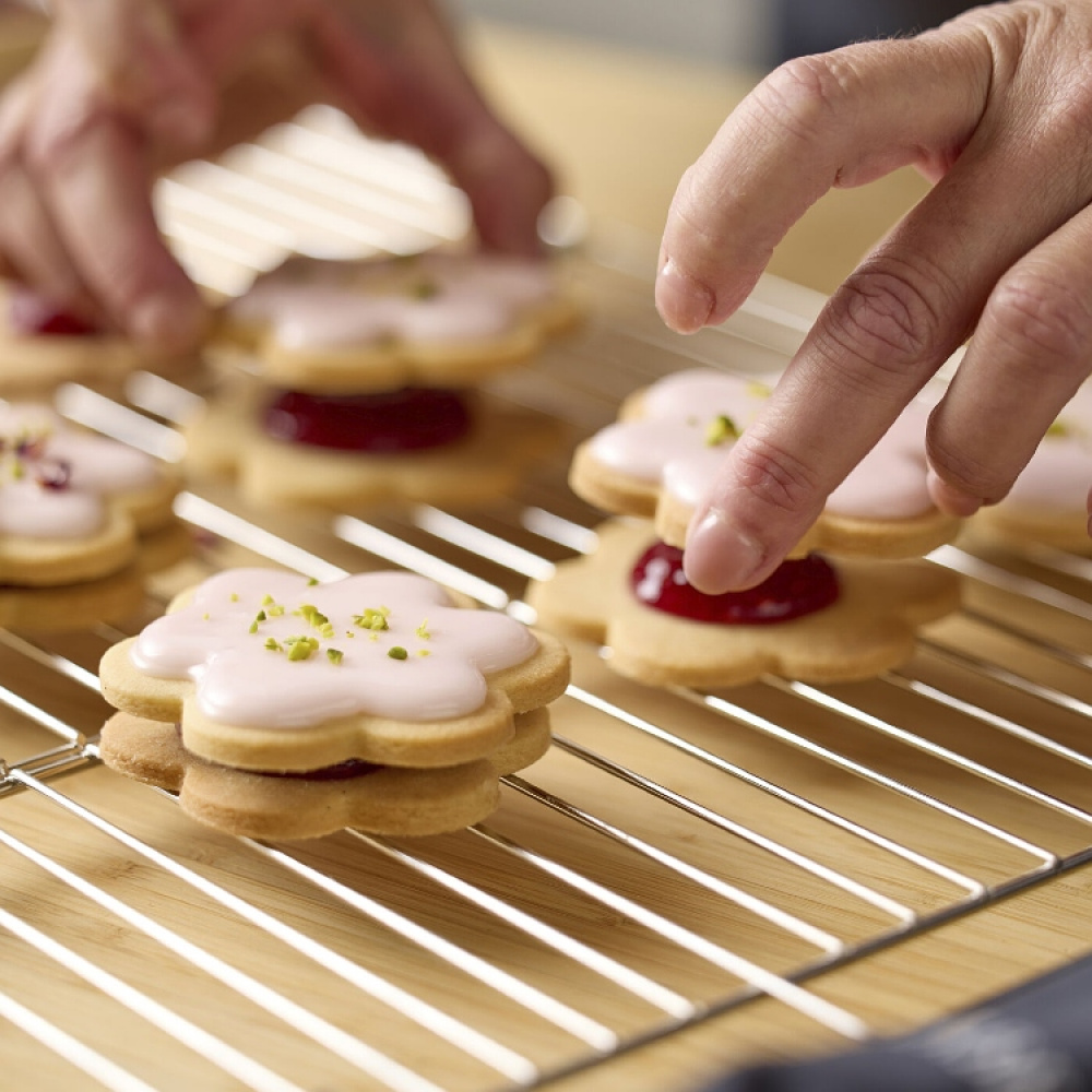 Foldable Cooling Rack in the group House & Home / Kitchen / Baking at SmartaSaker.se (14936)