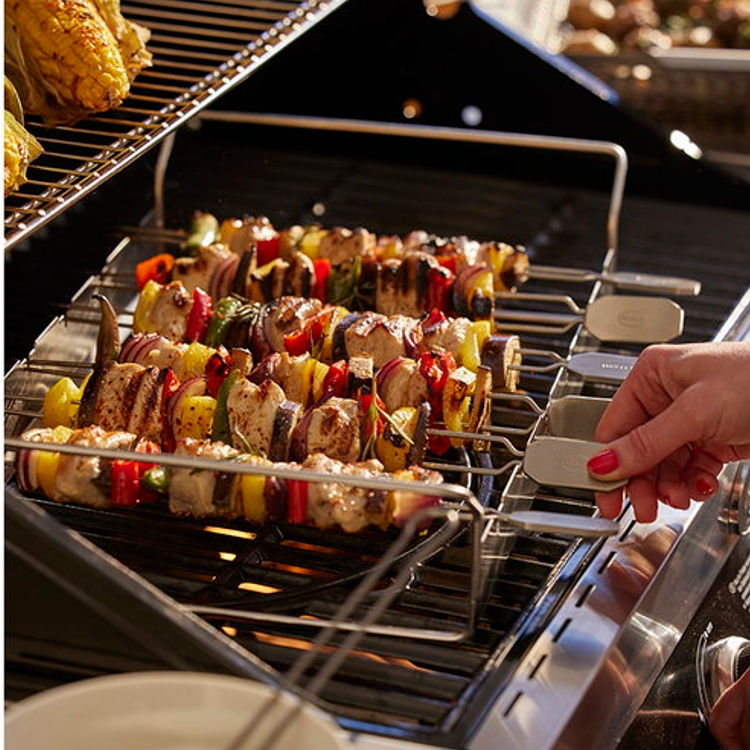 BBQ skewers with rack in the group House & Home / Grill Stuff at SmartaSaker.se (14937)