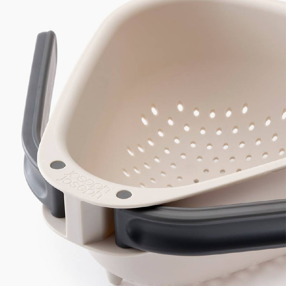 Colander with folding handles in the group House & Home / Kitchen / Kitchen utensils at SmartaSaker.se (14966)