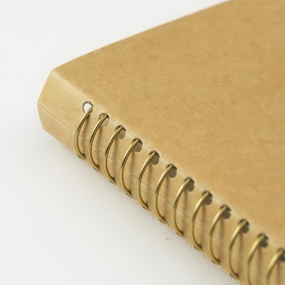 Note book with pockets, SPIRAL PAPER POCKET A6 SLIM, Traveler\'s Comapany, Natur in the group Storage / Office supplies at SmartaSaker.se (40007)