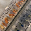 Small box, 4 compartments, THE HOME EDIT PILL ORGANIZER, Transparent Small box, 4 compartments, THE HOME EDIT PILL ORGANIZER, Transparent