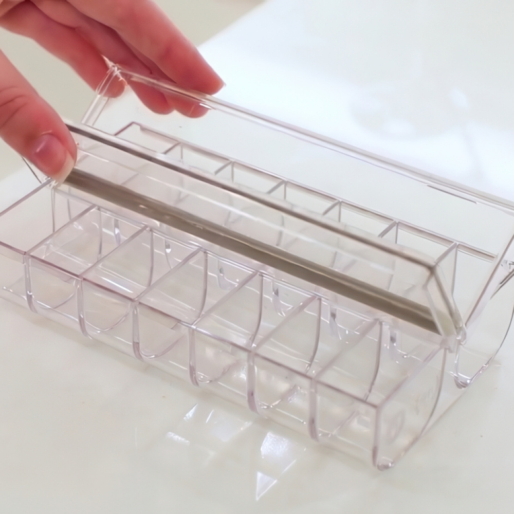 Small box, 4 compartments, THE HOME EDIT PILL ORGANIZER, Transparent in the group Storage / Bathroom storage at SmartaSaker.se (40028)