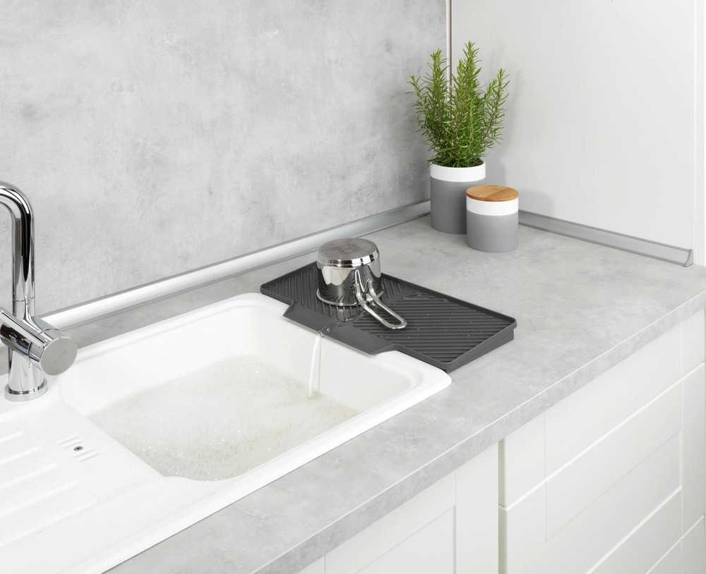 Drain mat for small spaces, NEIL, 40 x 20 cm, Grey in the group Storage / Kitchen storage / Dish racks and sink accessories at SmartaSaker.se (40065)