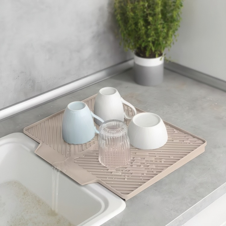 Drain mat, NEILA MAXI, 40 x 35 cm in the group Storage / Kitchen storage / Dish racks and sink accessories at SmartaSaker.se (40070)