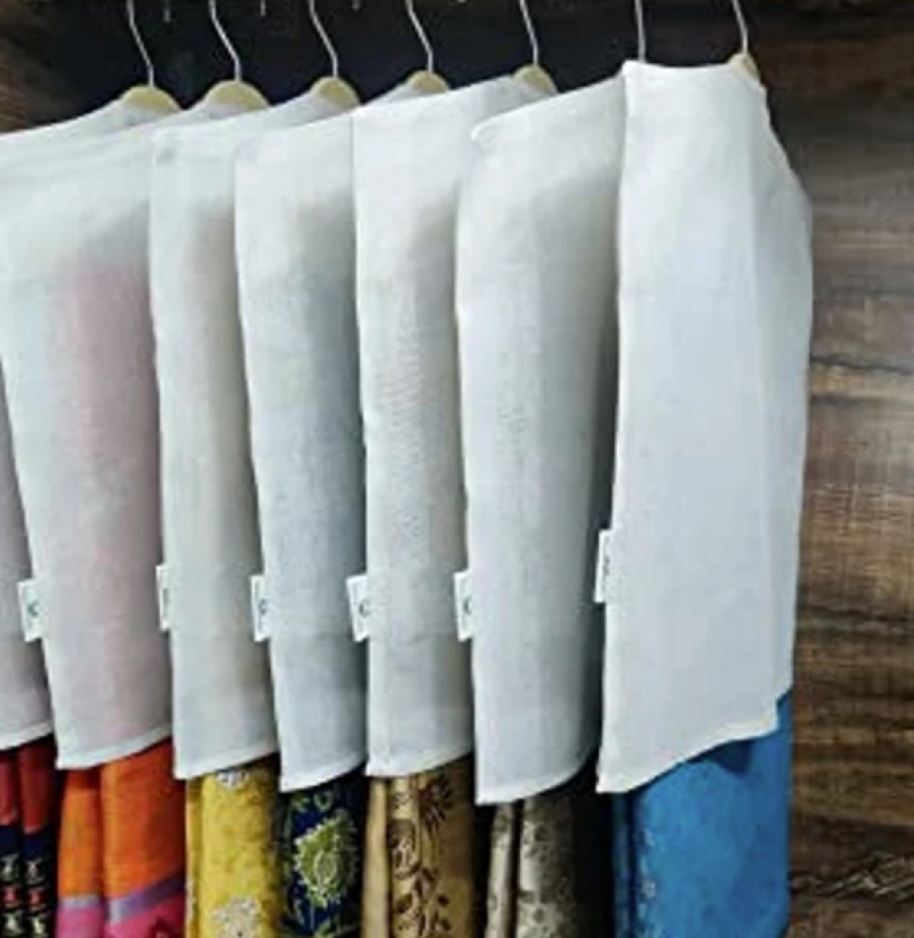 Shoulder Covers, NARROW PURE COTTON , 47 x H 47 cm, Offwhite in the group Storage / Wardrobe storage / Garment covers at SmartaSaker.se (40072)