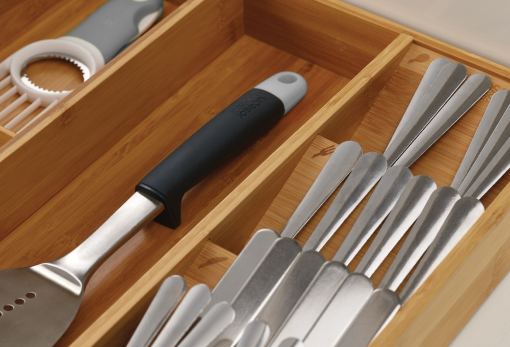 Cutlery & Utensil Tray, DRAWERSTORE BAMBOO, Joseph Joseph, 40 x 38,5 x H 6,5 cm , Nature in the group Storage / Kitchen storage / Kitchen cabinet organizers / Cutlery drawers at SmartaSaker.se (40095)