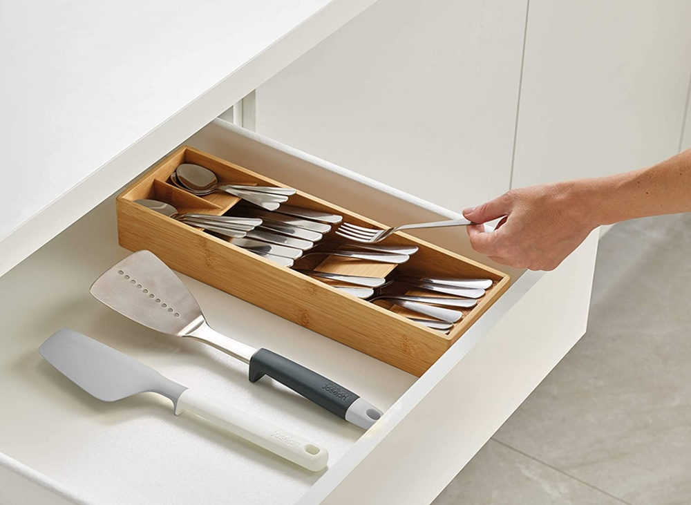 Cutlery Tray, DRAWERSTORE COMPACT BAMBOO, Joseph Joseph, 39,8 x 12,2 x H 6 cm, Natur in the group Storage / Kitchen storage / Kitchen cabinet organizers / Cutlery drawers at SmartaSaker.se (40104)