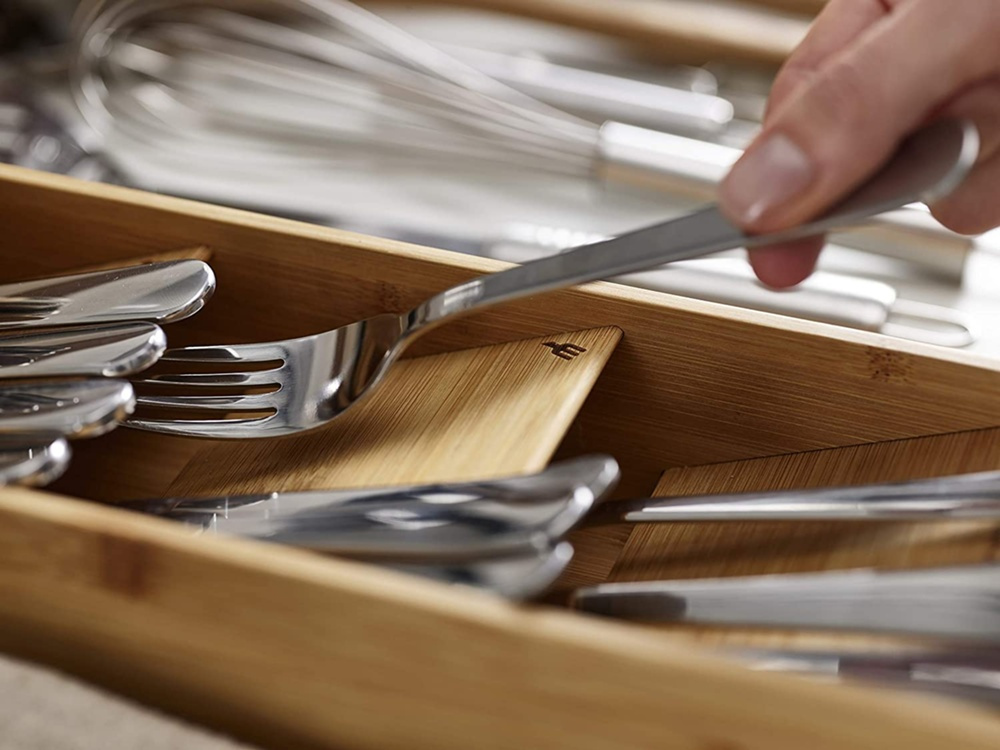 Cutlery Tray, DRAWERSTORE COMPACT BAMBOO, Joseph Joseph, 39,8 x 12,2 x H 6 cm, Natur in the group Storage / Kitchen storage / Kitchen cabinet organizers / Cutlery drawers at SmartaSaker.se (40104)