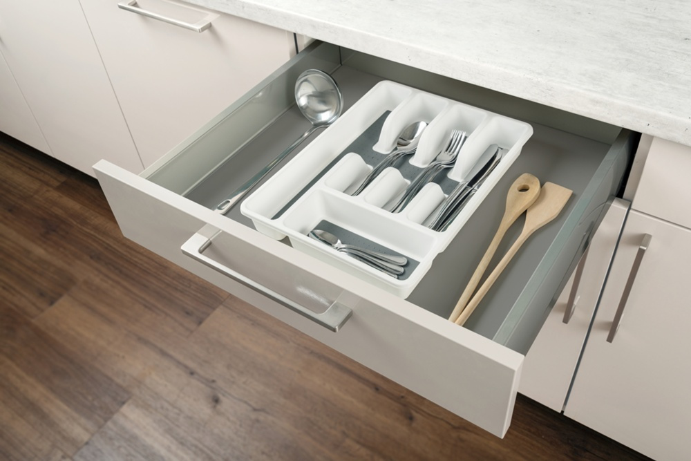 Cutlery tray, with anti-slip, ANTI-RUTSCH, 36,5 x 26,5 x H 5 cm, White / Grey in the group Storage / Kitchen storage / Kitchen cabinet organizers / Cutlery drawers at SmartaSaker.se (40112)