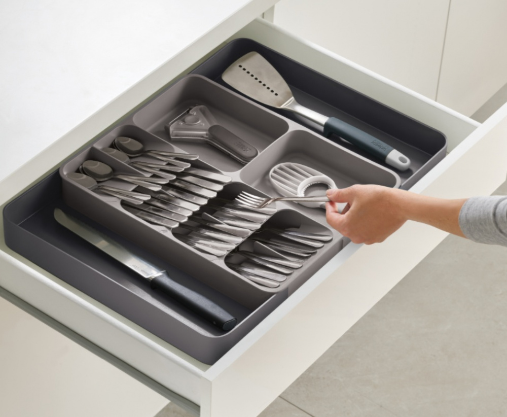 Cutlery Tray, Expanding, DRAWERSTORE, Joseph Joseph, 31,5 x 39,5~60 x H 5,5 cm, Grey in the group Storage / Kitchen storage / Kitchen cabinet organizers / Cutlery drawers at SmartaSaker.se (40124)