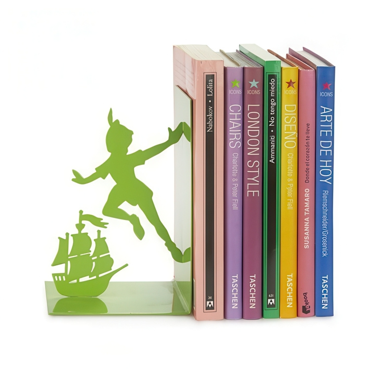 Bookend in metal, FLYING BOY, 11 x 10 x H 17 cm, Green in the group Storage at SmartaSaker.se (40197)