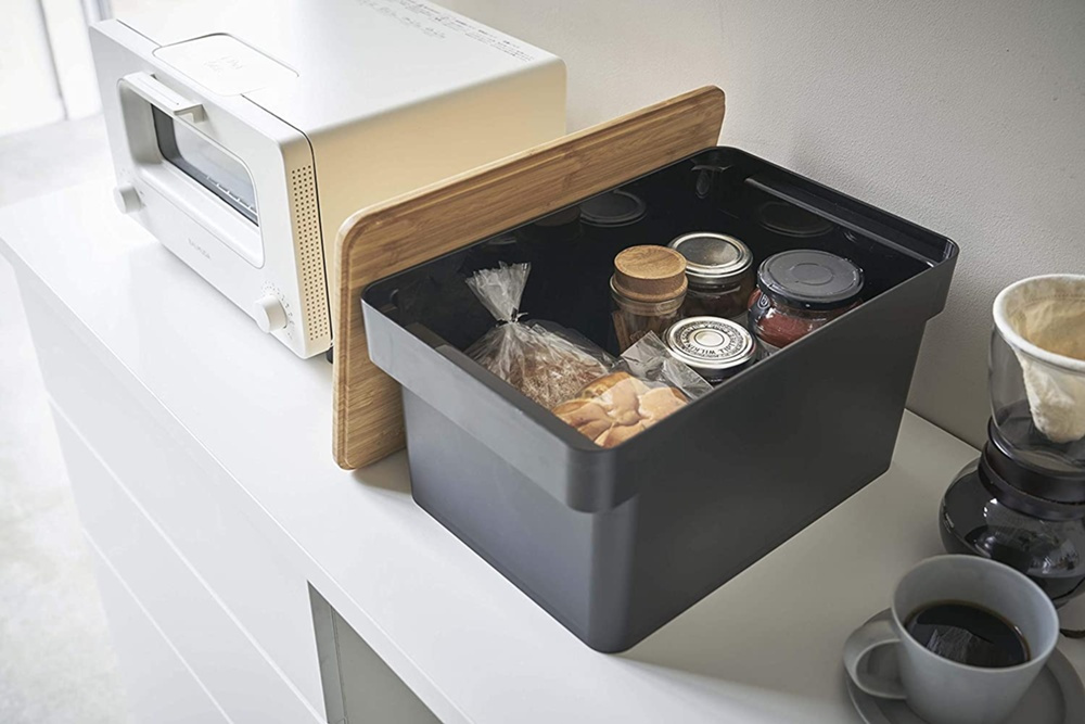 Bread box with cutting board bambo, TOWER BREAD CASE,, Yamazaki, Black in the group Storage / Kitchen storage at SmartaSaker.se (40253)