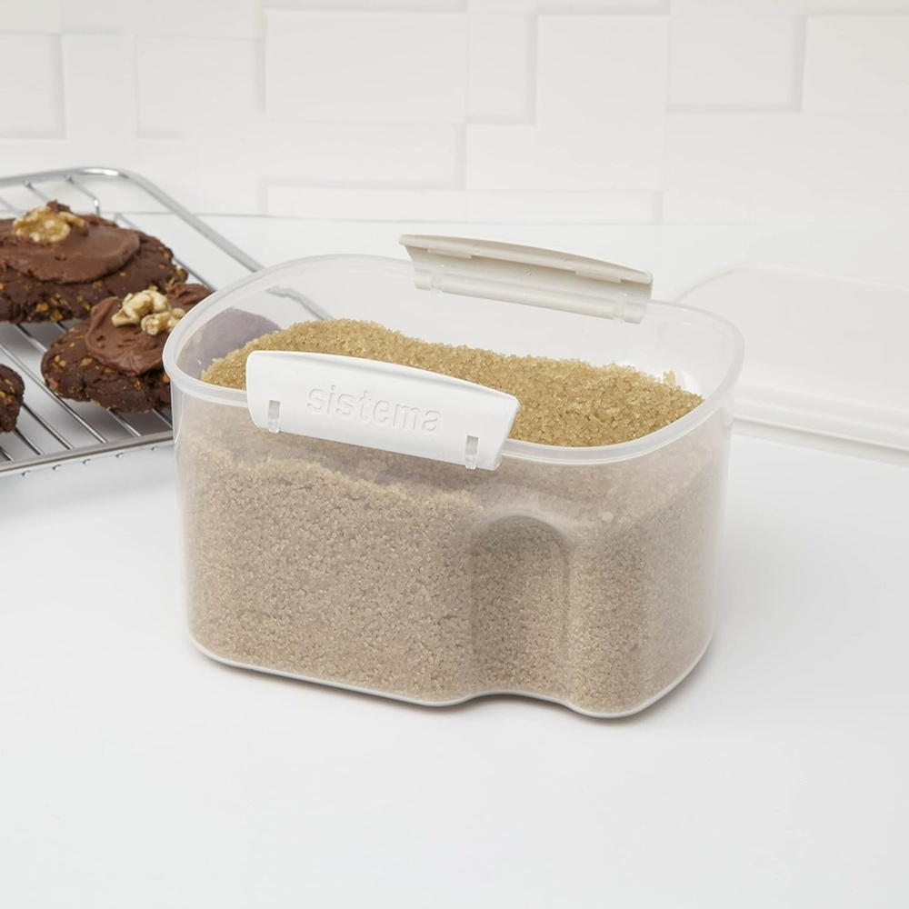 Jar, for flour, grain, etc. 1,56 L, SISTEMA BAKE IT, Clear / White in the group Storage / Kitchen storage / Storage bins and jars / Sistema at SmartaSaker.se (40272)