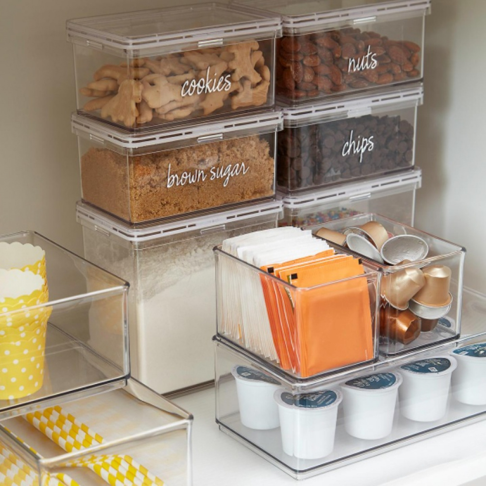 Container for Dry Food, 470 ml, THE HOME EDIT SMALL CANISTER, 10,2 x 15,2 x H 8,3 cm , Transparent in the group Storage / Kitchen storage / Storage bins and jars at SmartaSaker.se (40293)