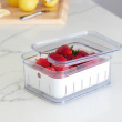 Bin with lid and colander, CRISP BERRY BIN, 16,5 x 21,6 x H 9,5 cm, Transparent / White Bin with lid and colander, CRISP BERRY BIN, 16,5 x 21,6 x H 9,5 cm, Transparent / White