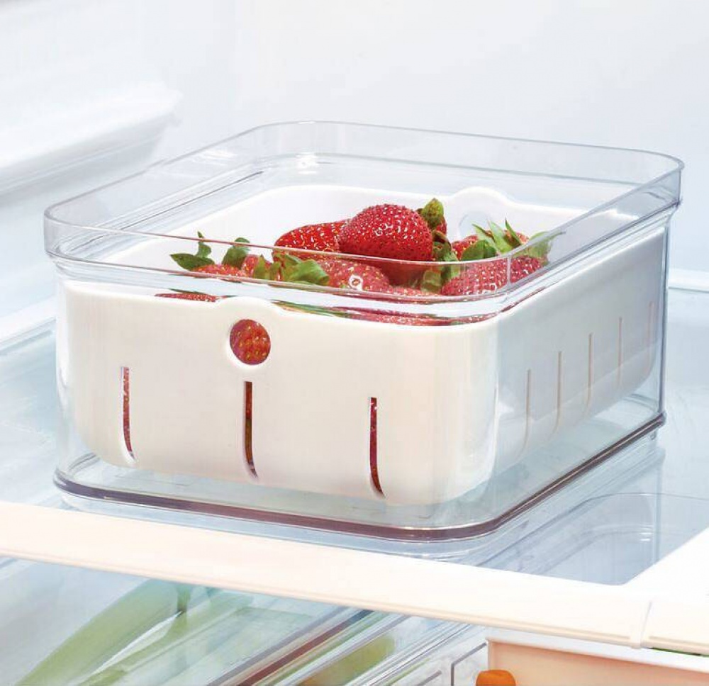 Bin with lid and colander, CRISP BERRY BIN, 16,5 x 21,6 x H 9,5 cm, Transparent / White in the group Storage / Kitchen storage / Fridge storage at SmartaSaker.se (40305)