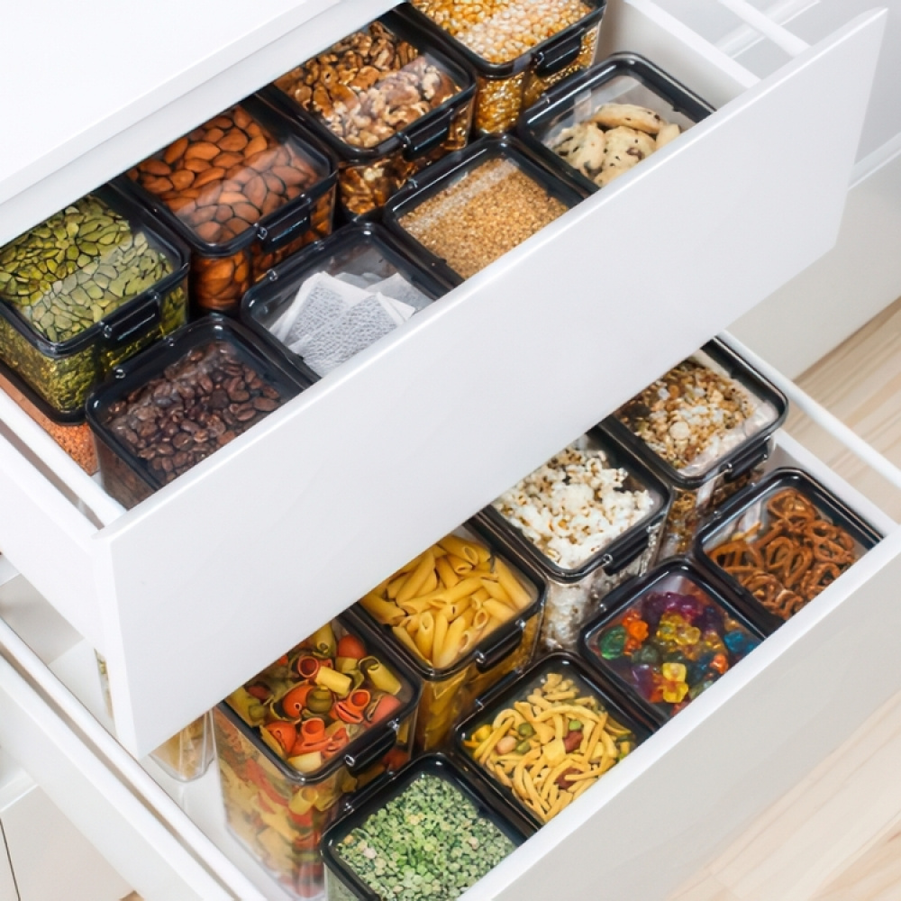 Canister, 1,9 l, TRITAN ULTRA SQUARE, Clear / Black in the group Storage / Kitchen storage at SmartaSaker.se (40320)