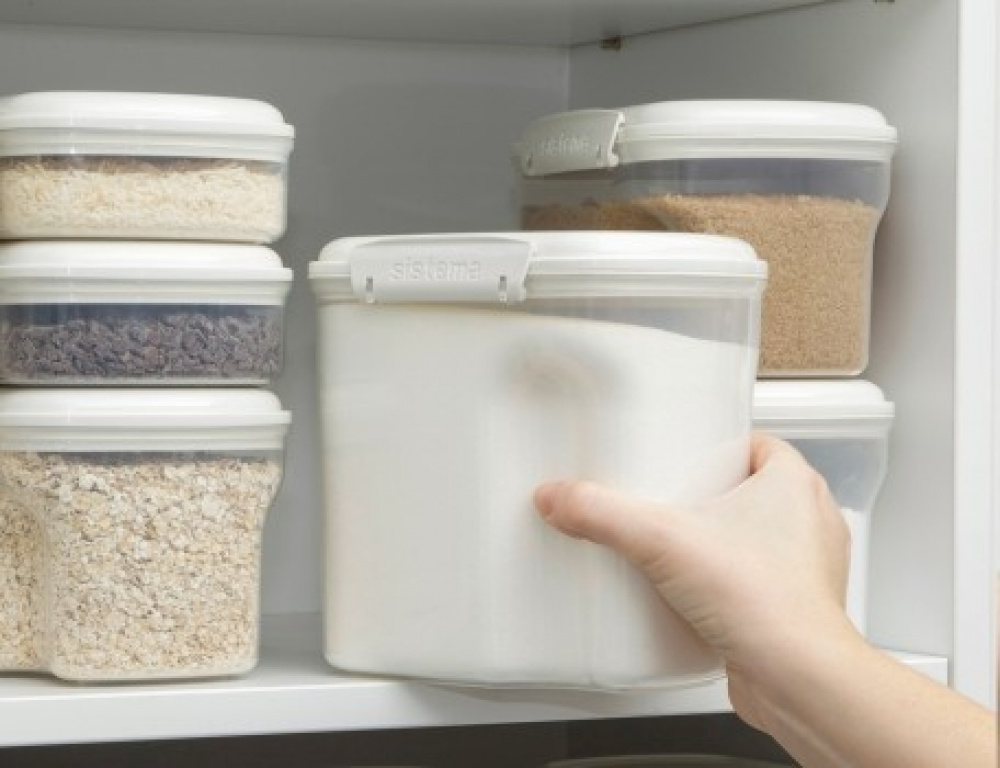 Jar, for flour, grain, etc., 2,4 L BAKE IT, Transparent / White in the group Storage / Kitchen storage / Storage bins and jars / Sistema at SmartaSaker.se (40330)