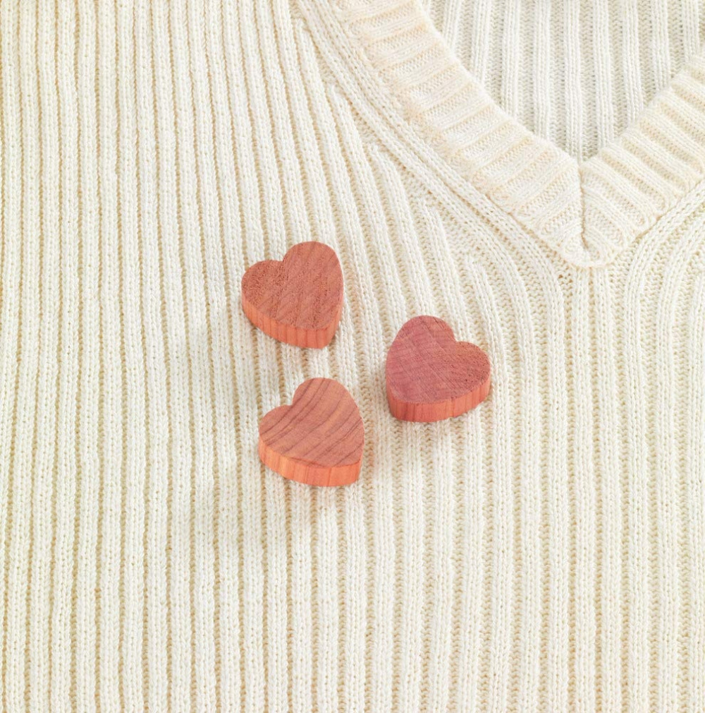 Cedar Hearts, Set of 15, PETIT COEUR, Nature in the group Storage / Wardrobe storage at SmartaSaker.se (40360)