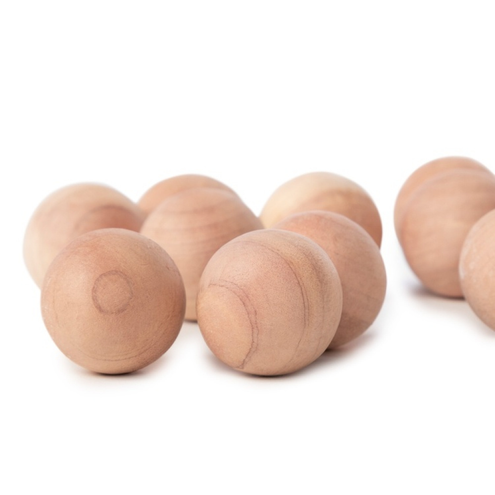 Ceder wood balls, Set of 15, BILLES EN CEDRE, Ø2 cm, Brown in the group Storage / Wardrobe storage at SmartaSaker.se (40363)