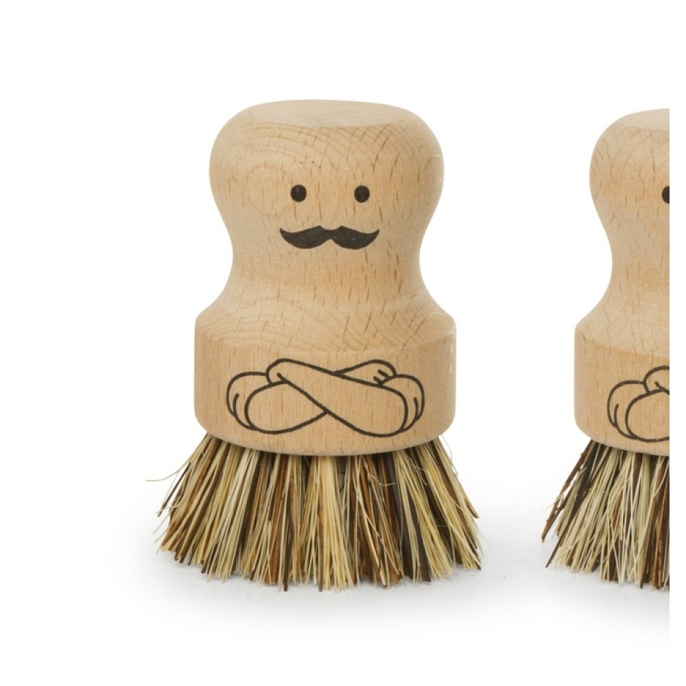 Dish Brush in wood, MR SCRUBBER, Nature in the group Storage / Cleaning and waste sorting / Cloths and brushes at SmartaSaker.se (40381)